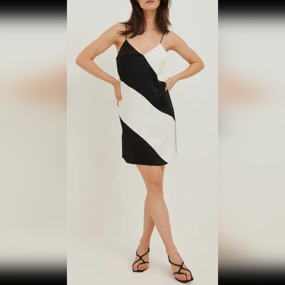 NA-KD Strap Dress